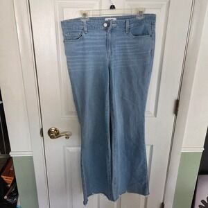 Paige Skyline Boot Jeans Light Wash Raw Hem Blue Denim Sz 31 Designer $219 MSRP